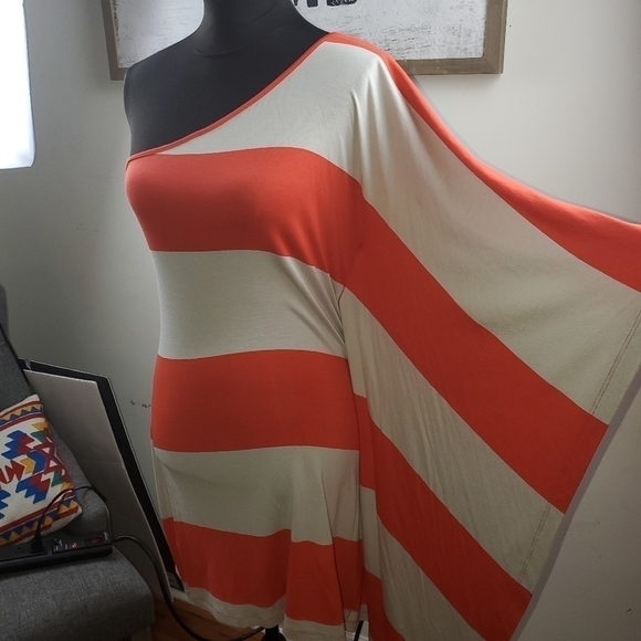 3/$15 Express Shoulder Night Out Dress from Express Size Small - Picture 10 of 12